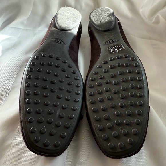 Tod’s Brown Suede Ballerina Flats with Pearl Accents — Size 38 1/2 - Picture 6 of 6